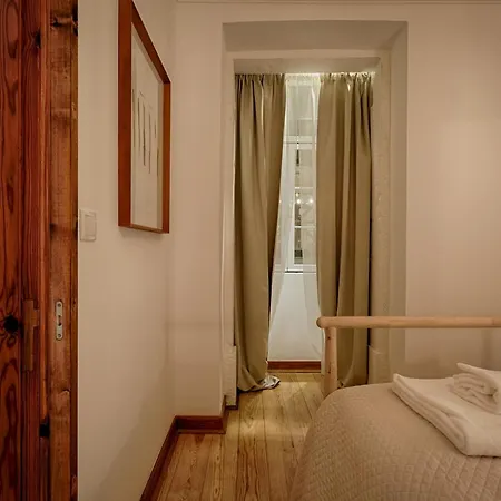 Master Historical Gem In Chiado