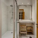 Master Historical Gem In Chiado * 리스본