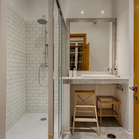 Master Historical Gem In Chiado * Lissabon