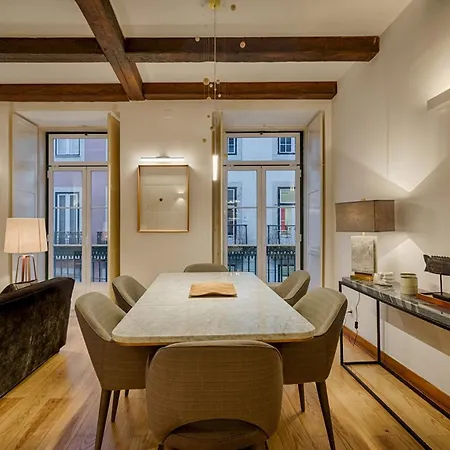 Apartment Master Historical Gem In Chiado *
