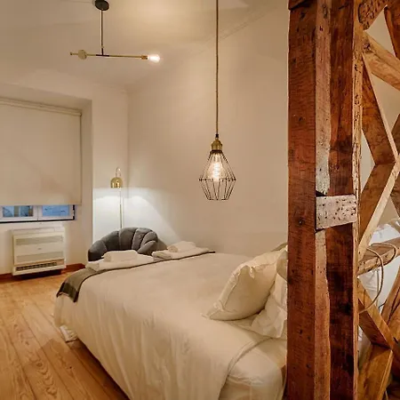 Master Historical Gem In Chiado Apartment *